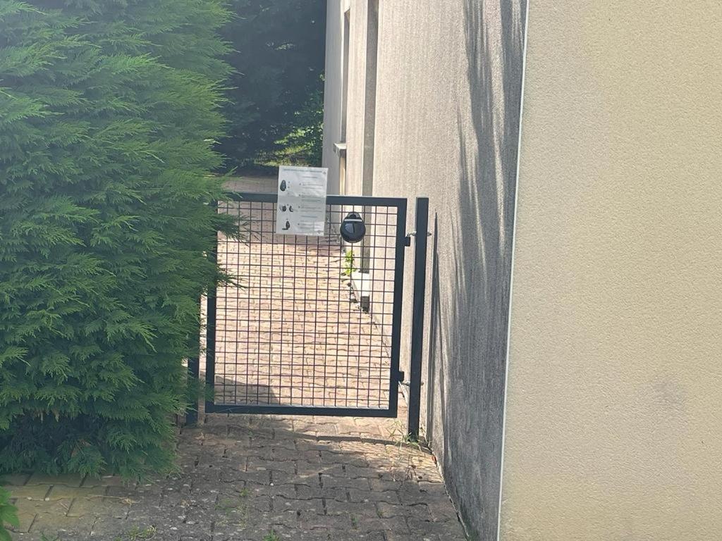 Grand Jardin - Victor-Hugo - Calme - Home-One Devecey Exterior foto
